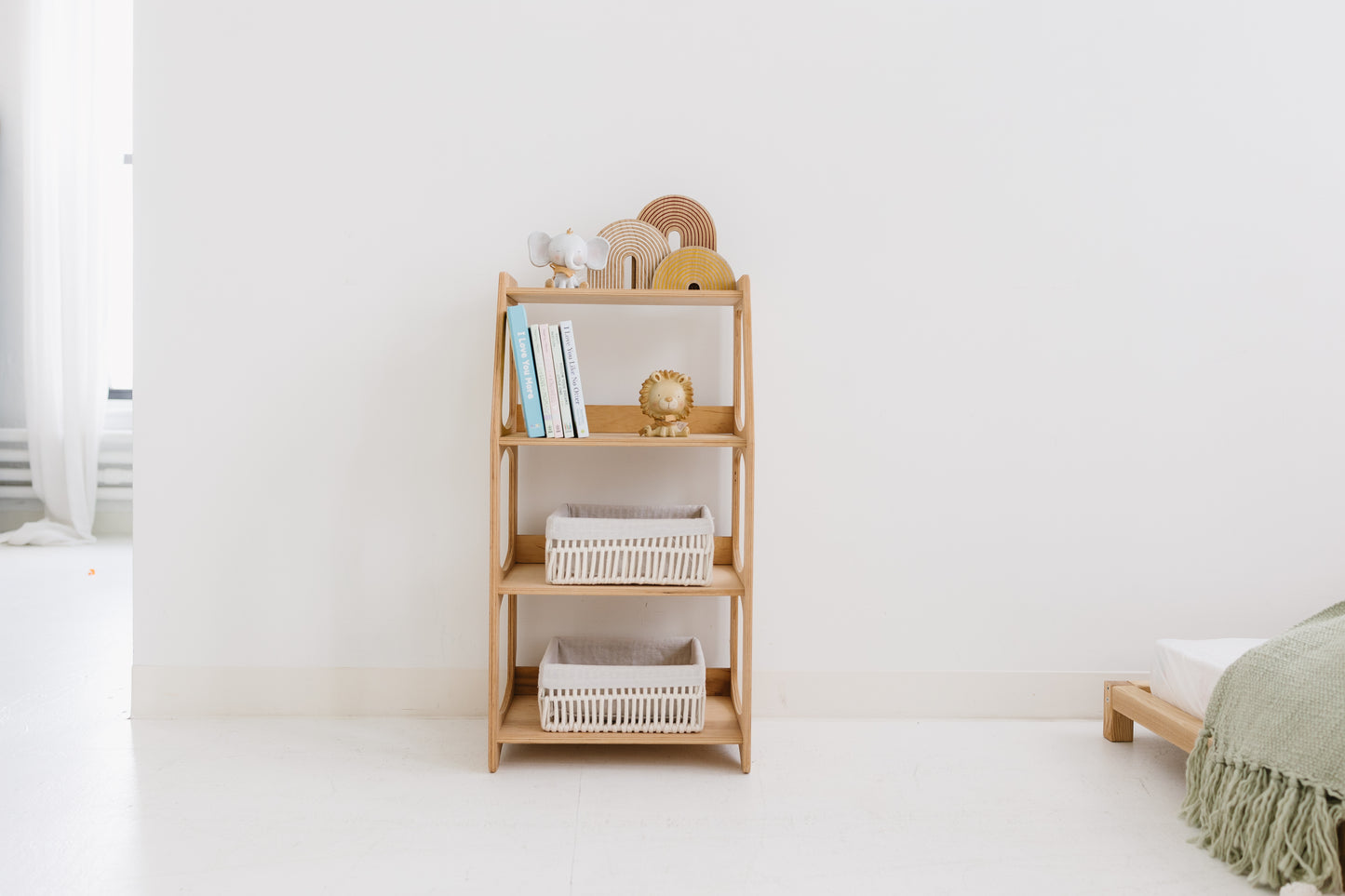 Montessori wooden shelf