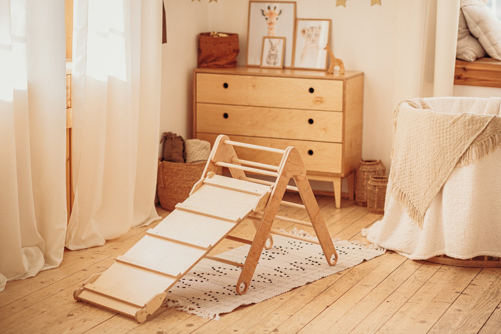 Wooden Climbing Triangle & Ramp – Woodandroom