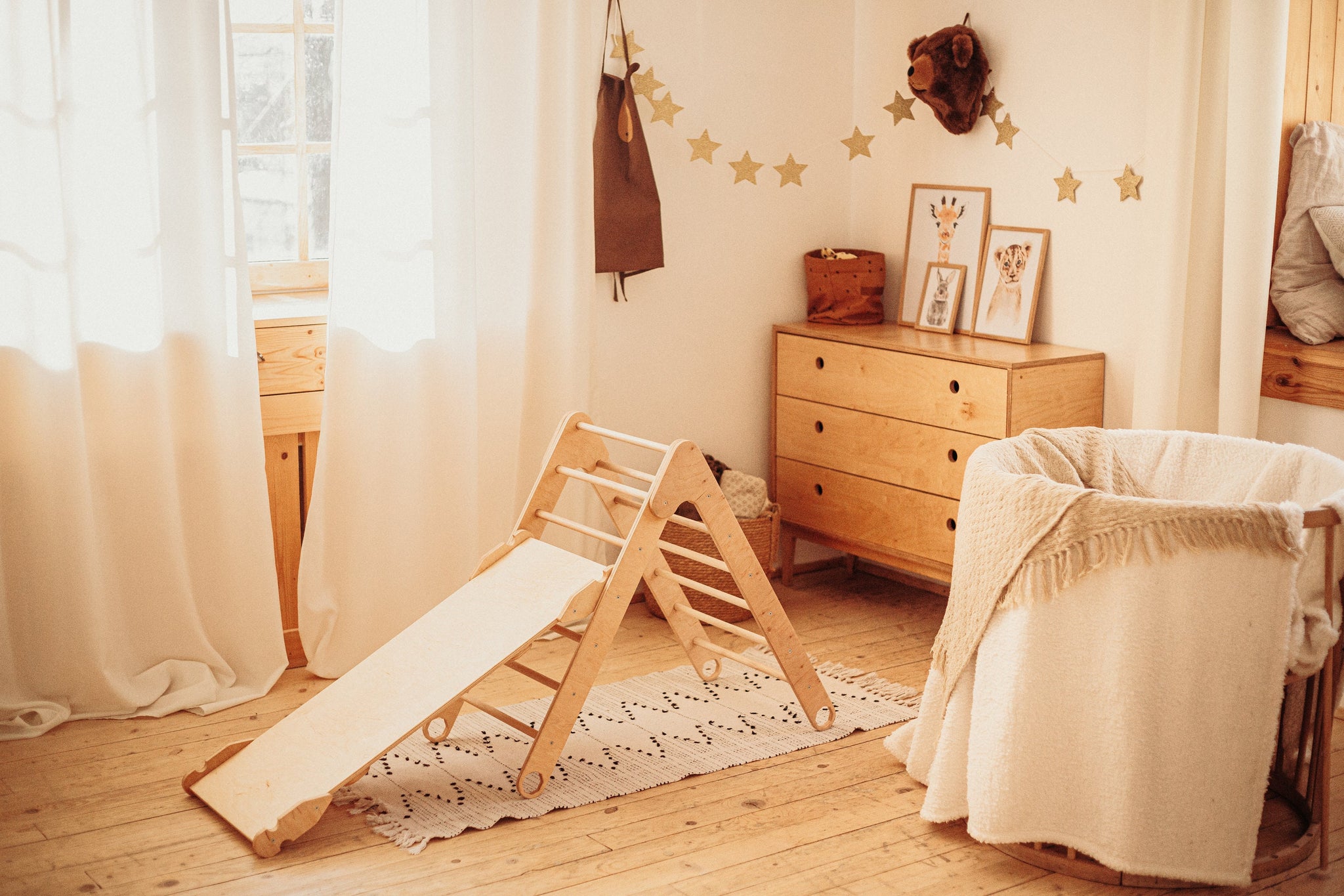 Wooden Climbing Triangle & Ramp – Woodandroom