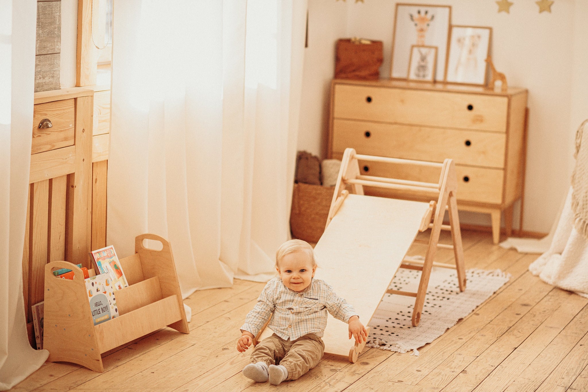 Wooden Climbing Triangle & Ramp – Woodandroom