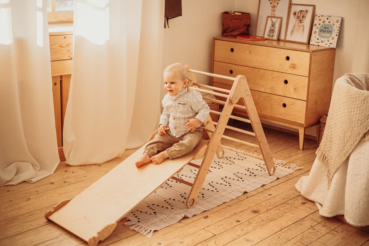 Wooden Climbing Triangle & Ramp – Woodandroom